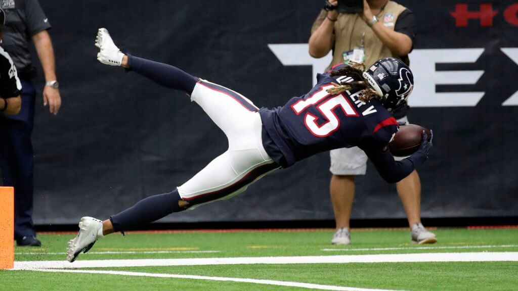 Houston Texans wide receiver Will Fuller (15) dives for a touchdown during the fourth quarter against the Atlanta Falcons at NRG Stadium | Fantasy Football Dynasty Watch