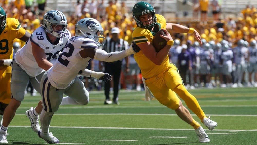 CFB DFS - BAY QB Sawyer Robertson