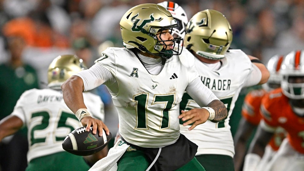CFB DFS - USF QB Byrum Brown